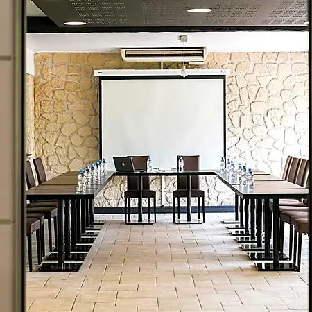 Hotel Du Pont