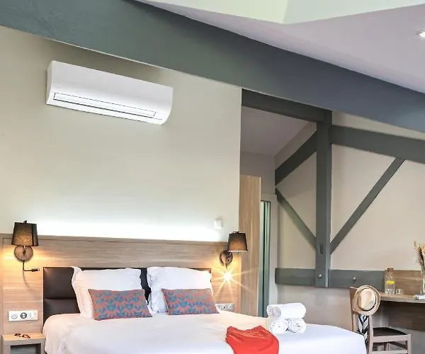 Du Pont Hotel Ascain